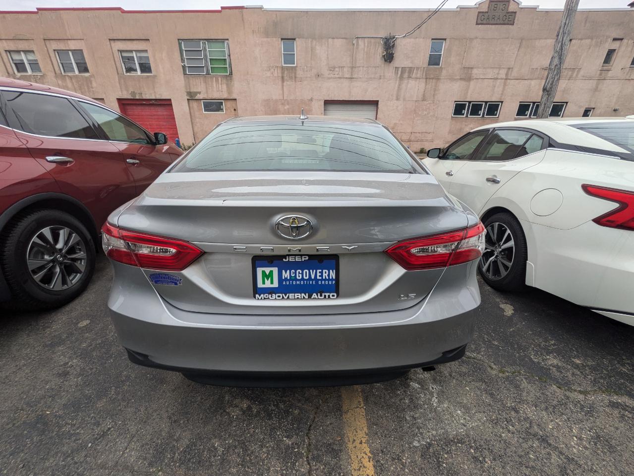 Toyota Camry XLE Auto (Natl) 2019