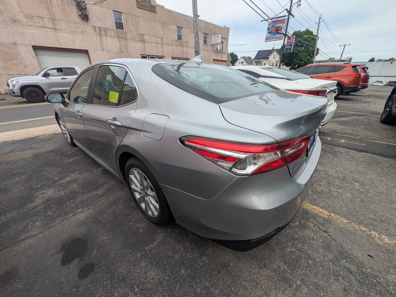 Toyota Camry XLE Auto (Natl) 2019