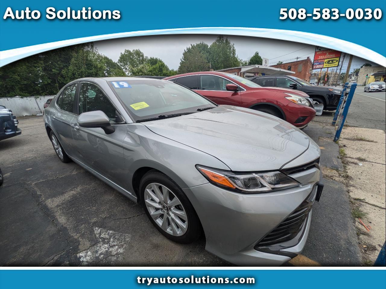 Toyota Camry XLE Auto (Natl) 2019