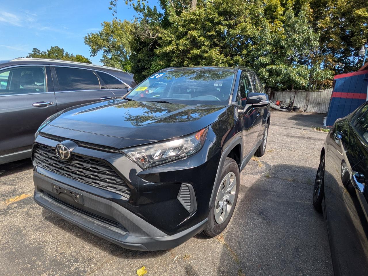 Toyota RAV4 LE AWD (Natl) 2020