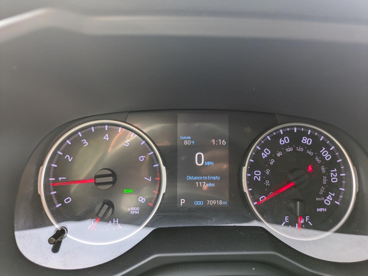 Toyota RAV4 LE AWD (Natl) 2020