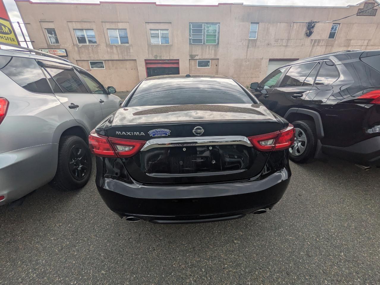 Nissan Maxima S 3.5L 2018