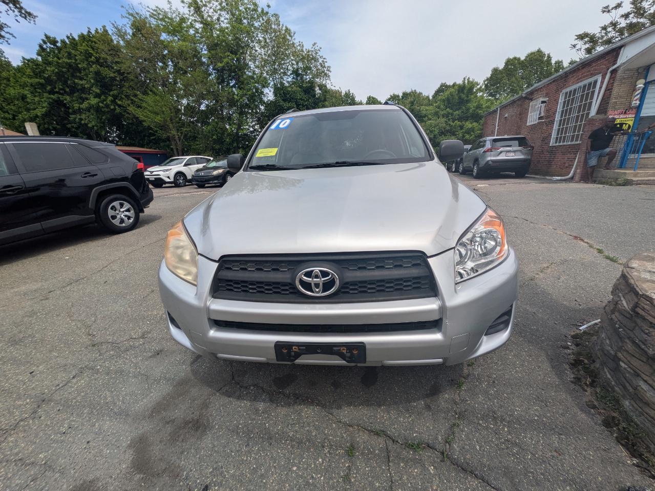 Toyota RAV4 4WD 4dr 4-cyl 4-Spd AT (Natl) 2010