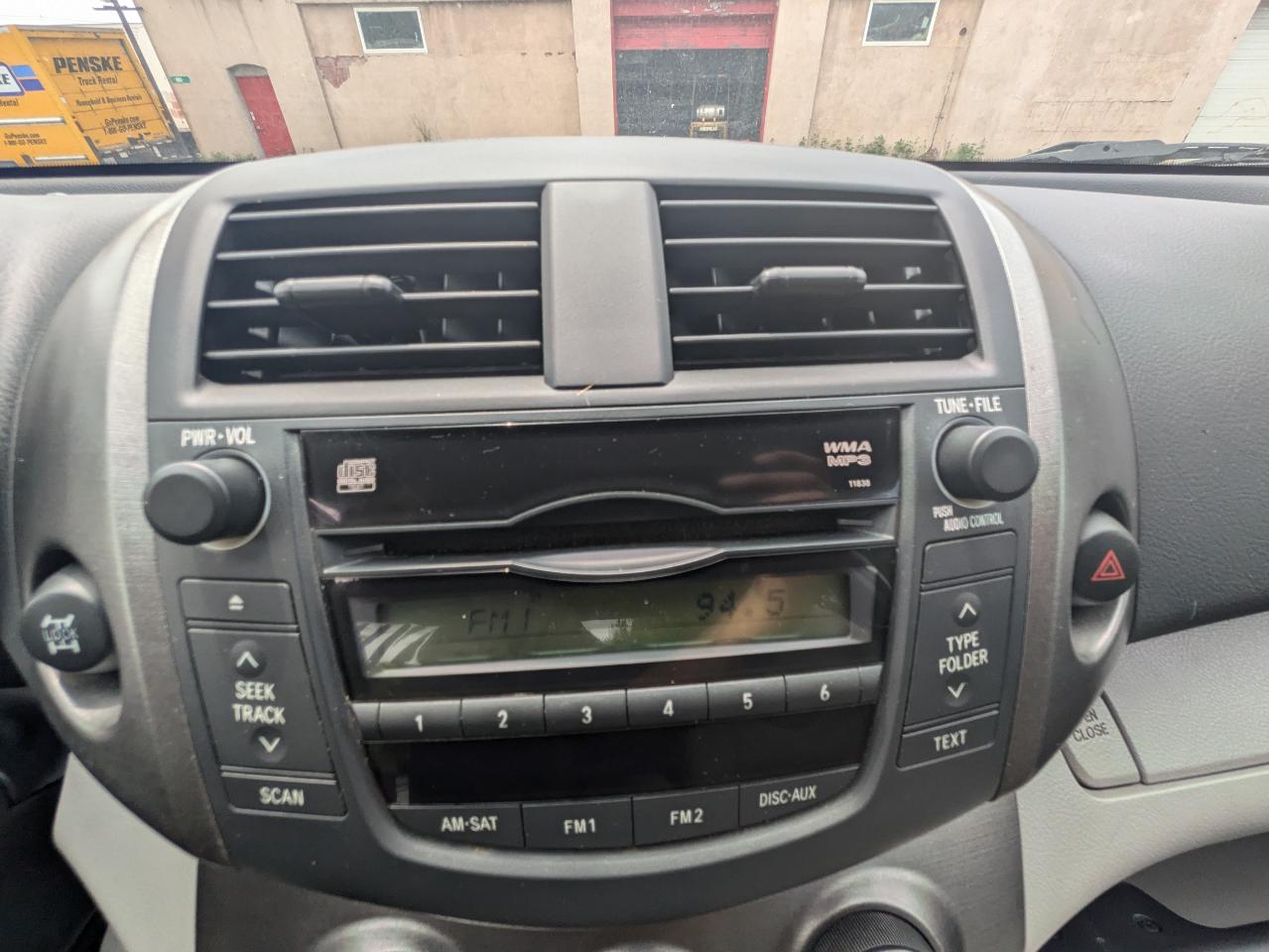 Toyota RAV4 4WD 4dr 4-cyl 4-Spd AT (Natl) 2010