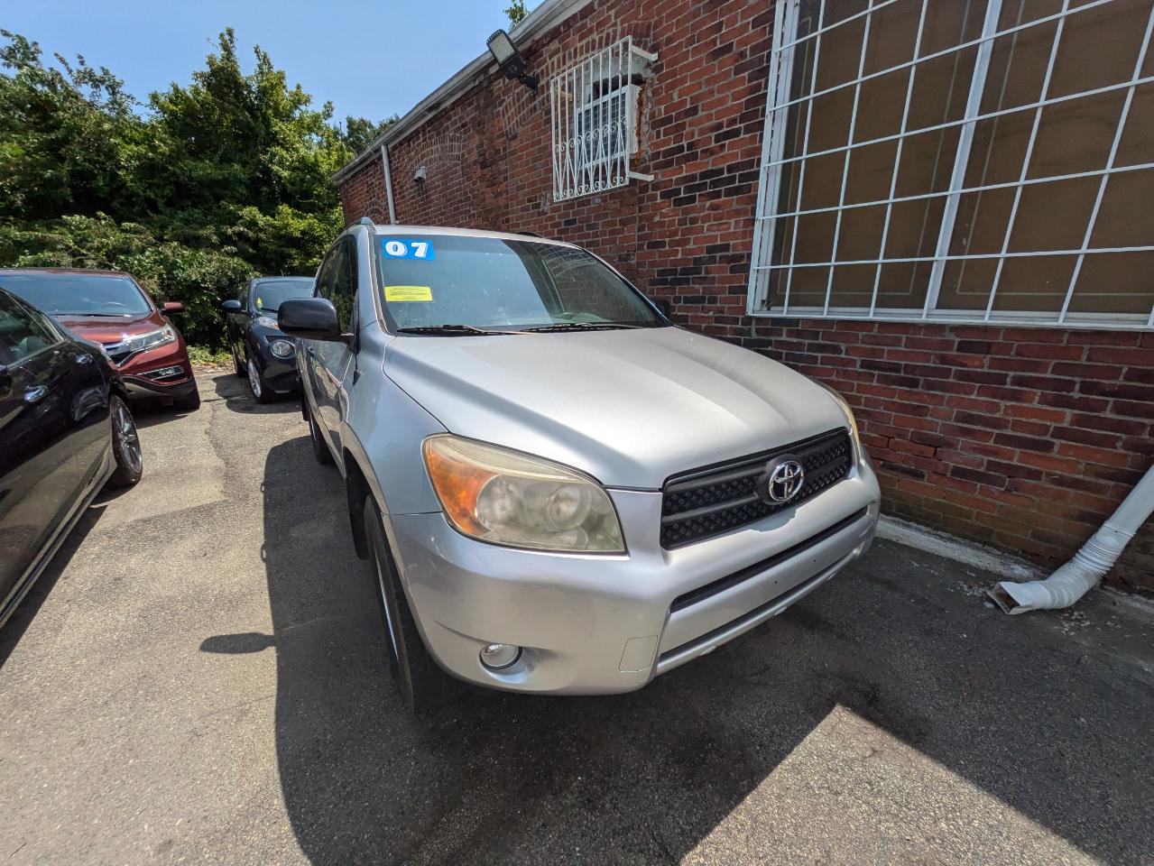 Toyota RAV4 2WD 4dr 4-cyl (Natl) 2007