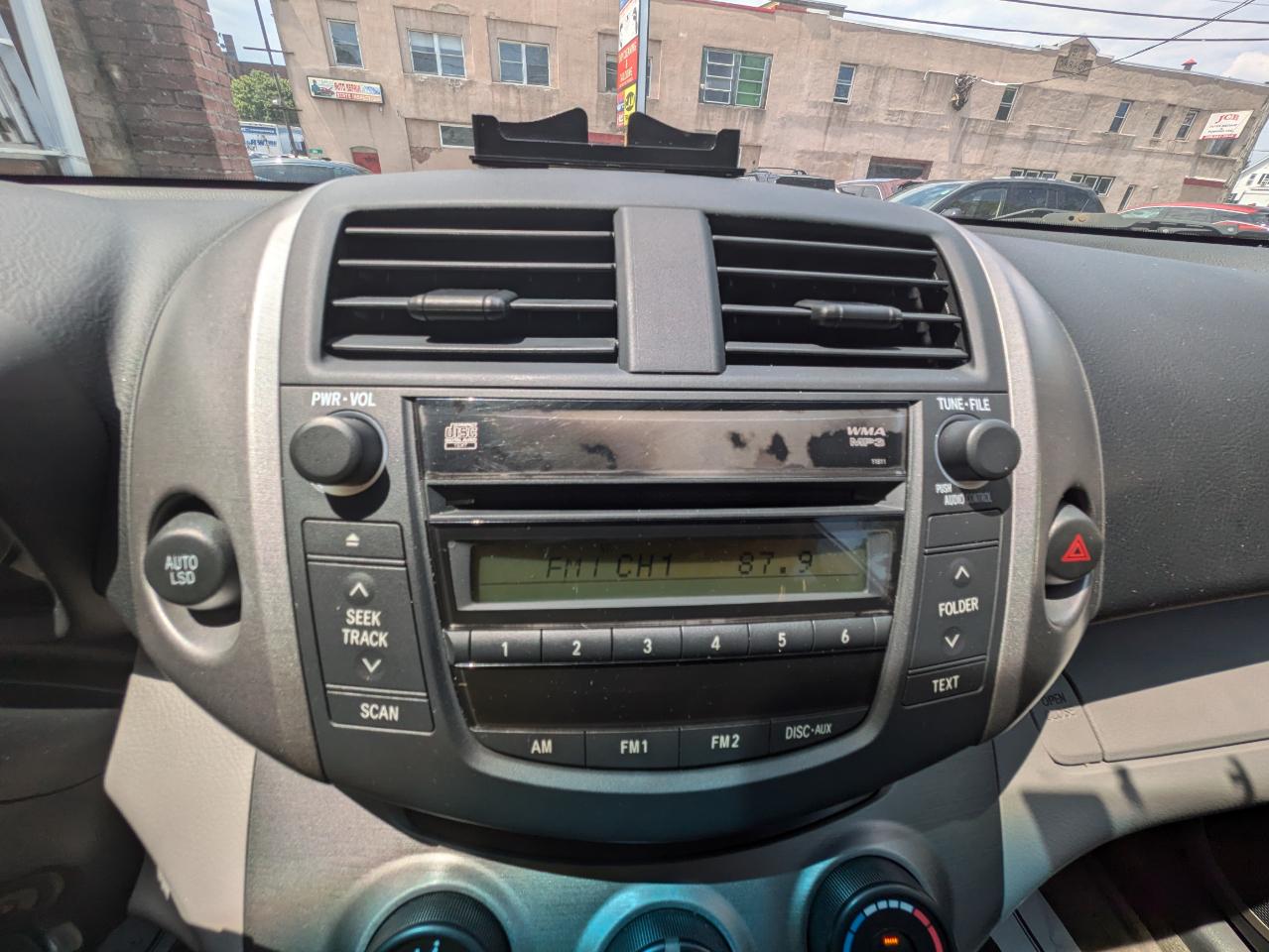 Toyota RAV4 2WD 4dr 4-cyl (Natl) 2007