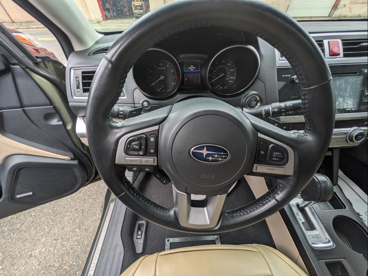 Subaru Outback 4dr Wgn 2.5i Limited PZEV 2015