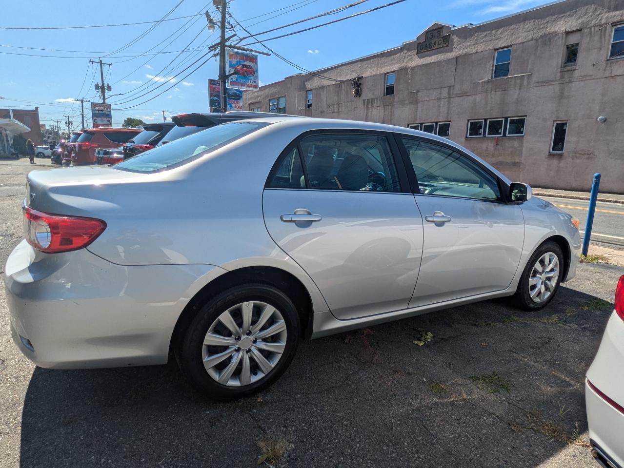 Toyota Corolla LE 2013