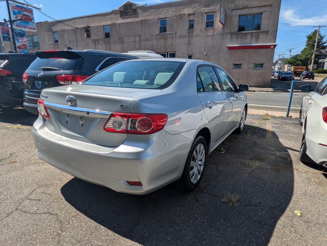 Toyota Corolla LE 2013