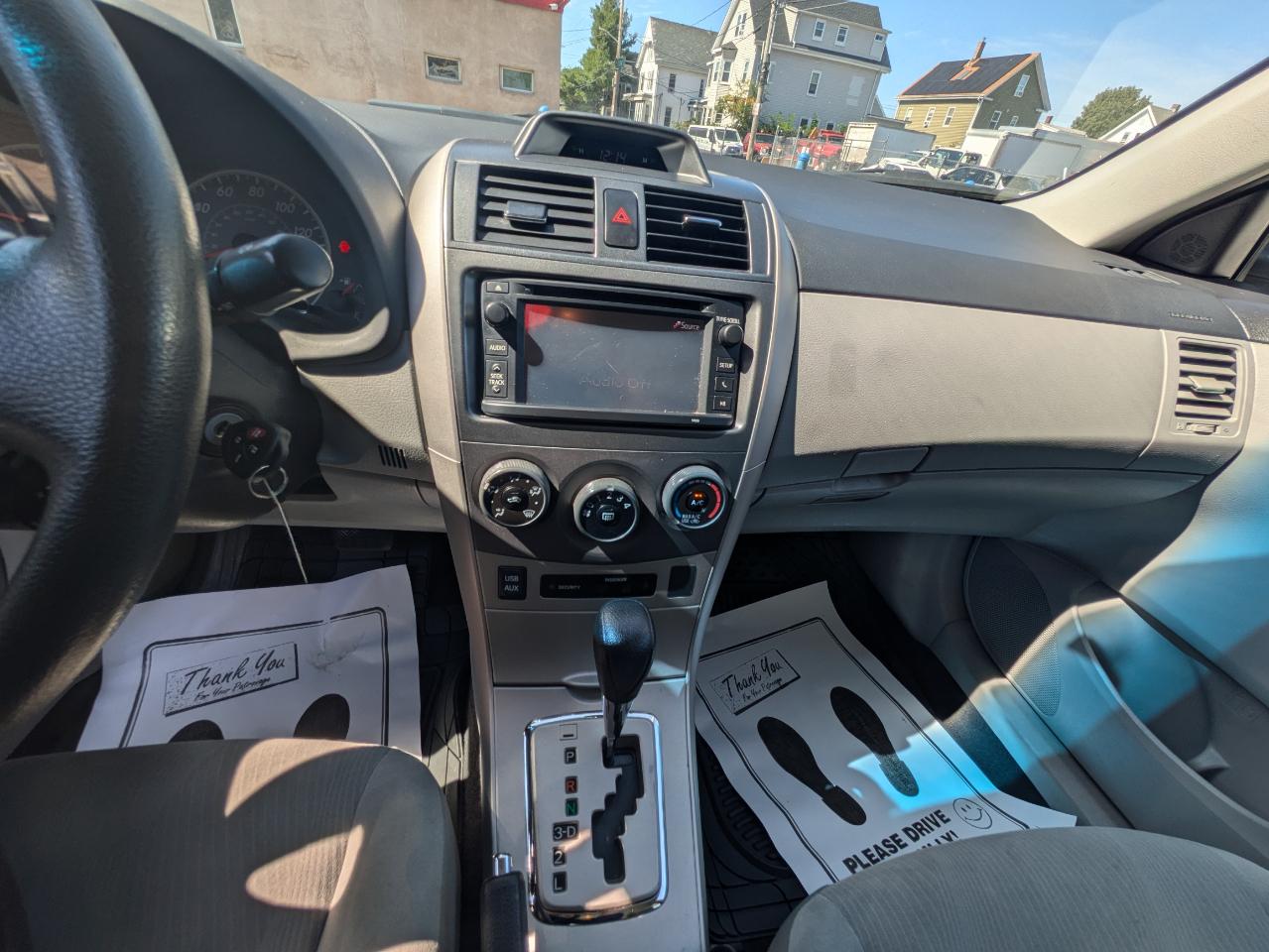 Toyota Corolla LE 2013