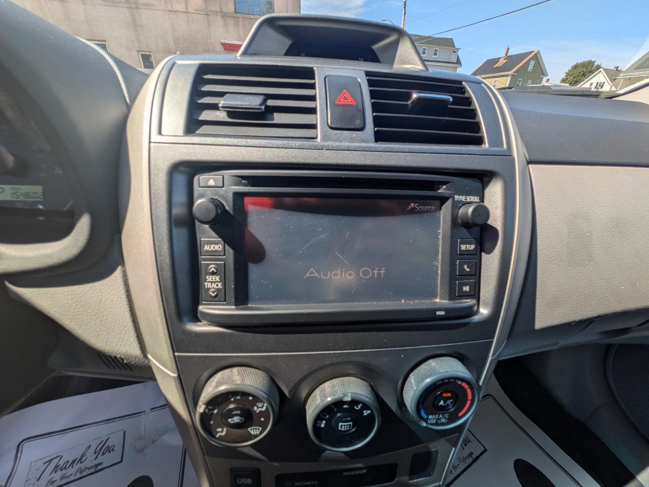 Toyota Corolla LE 2013