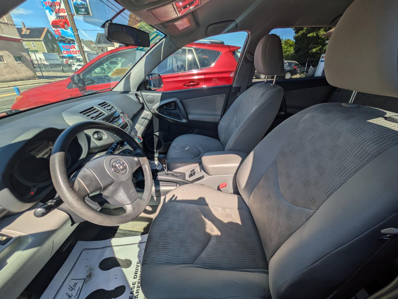 Toyota RAV4  2011