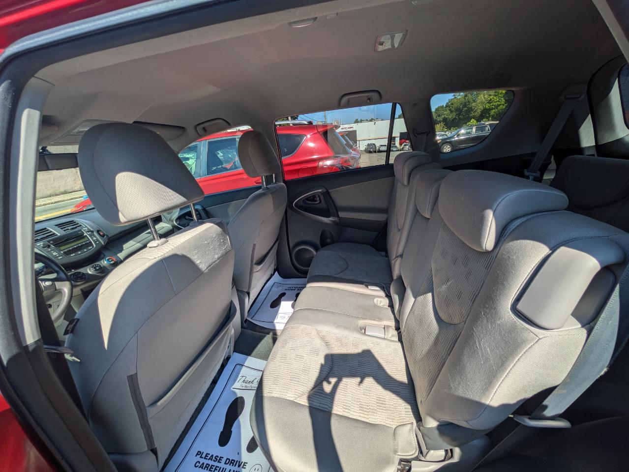 Toyota RAV4  2011