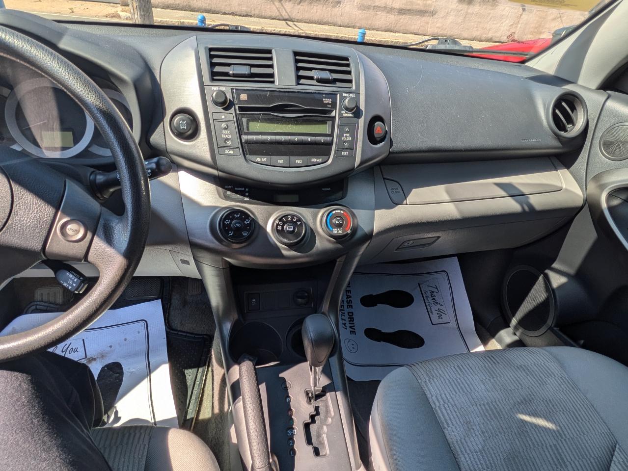 Toyota RAV4  2011