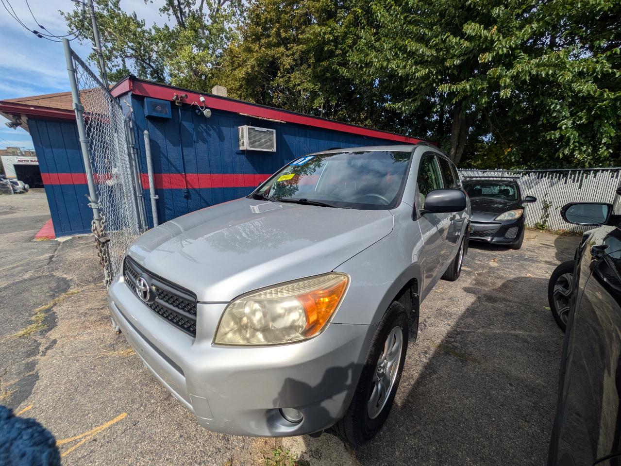 Toyota RAV4 2WD 4dr 4-cyl (Natl) 2007