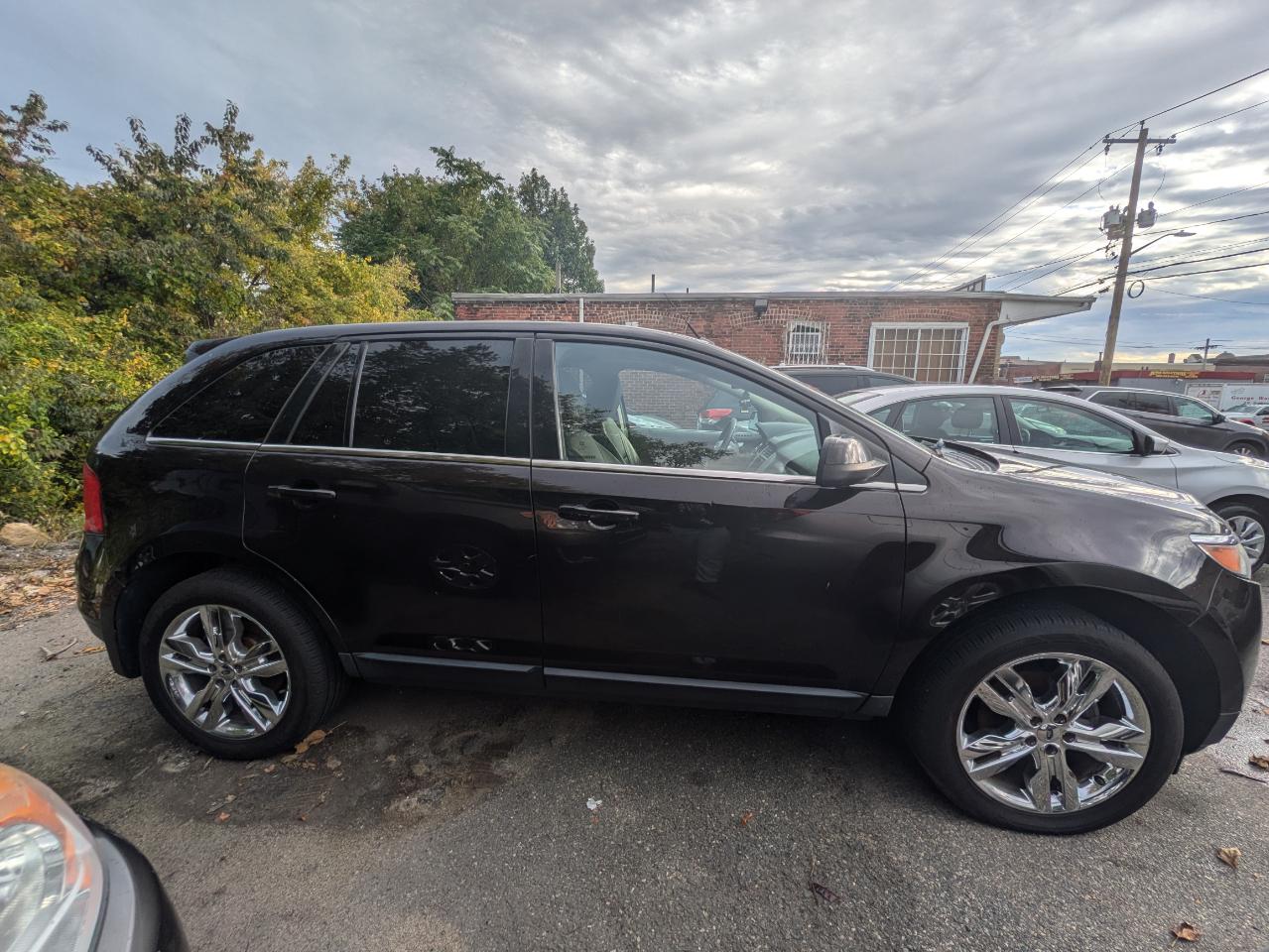 Ford Edge 4dr Limited FWD 2013