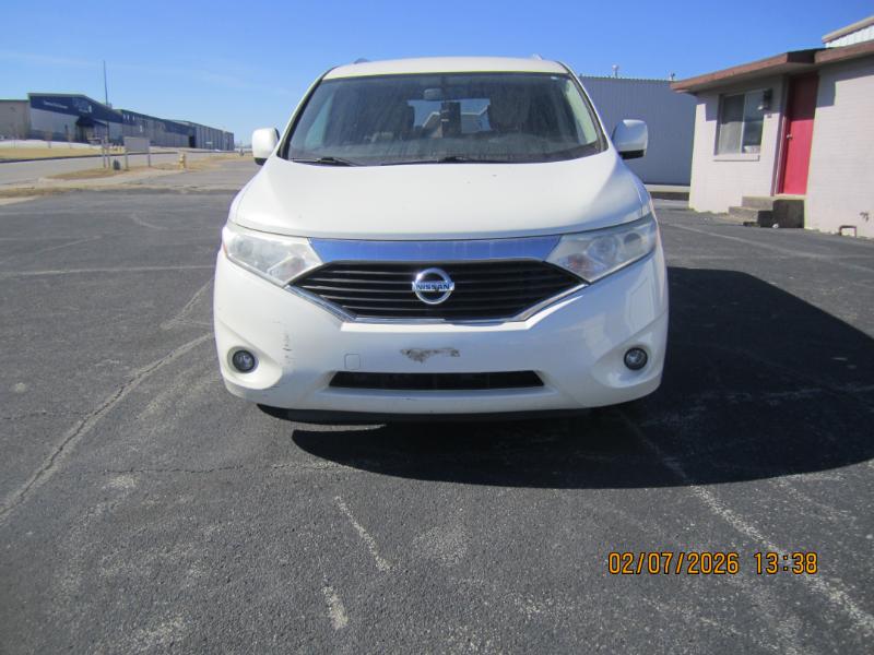 Nissan Quest S 2016