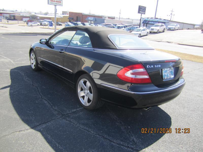 Mercedes-Benz CLK-Class CLK320 Cabriolet 2004