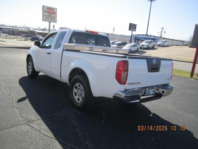 Nissan Frontier SE King Cab 2WD 2010