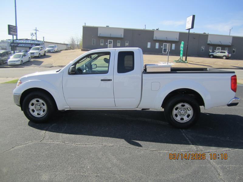 Nissan Frontier SE King Cab 2WD 2010