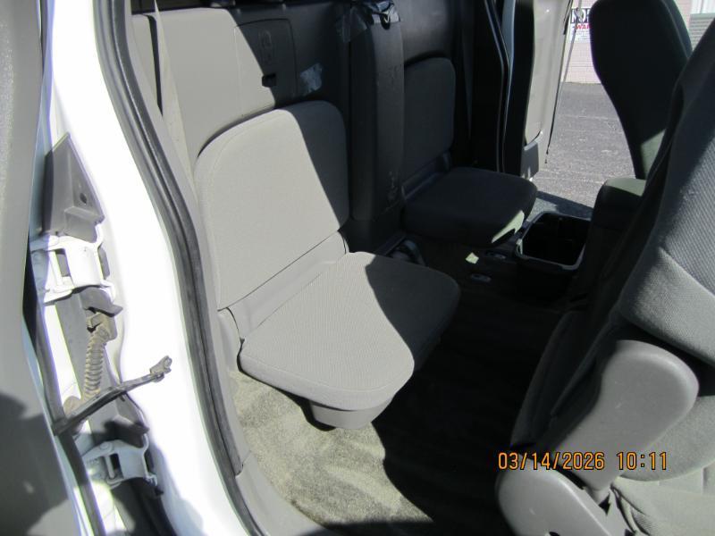 Nissan Frontier SE King Cab 2WD 2010