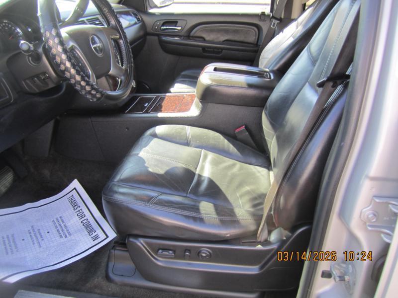 GMC Yukon Denali XL AWD 2007