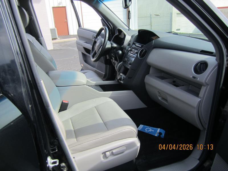 Honda Pilot EX-L 4WD 5-Spd AT with DVD 2012