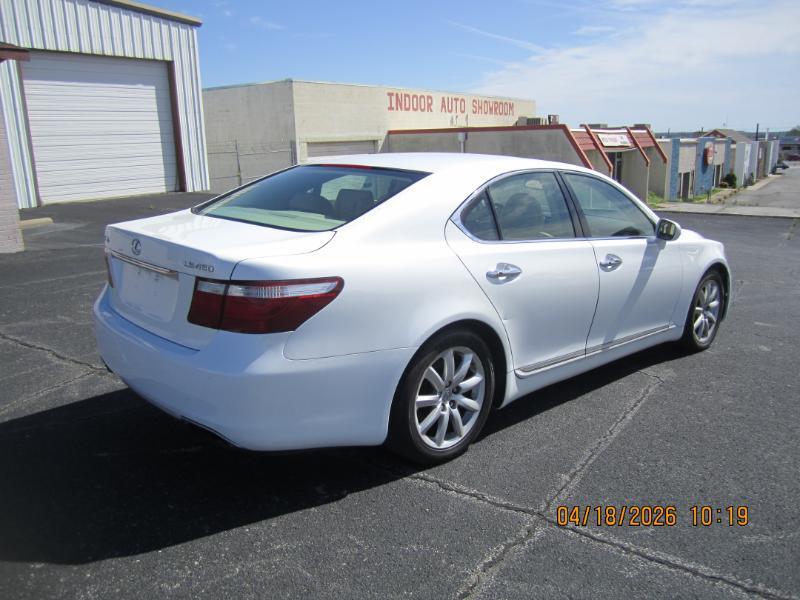 Lexus LS 460 Luxury Sedan 2007