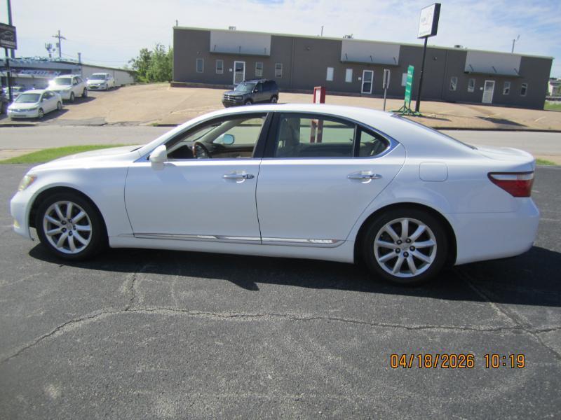Lexus LS 460 Luxury Sedan 2007