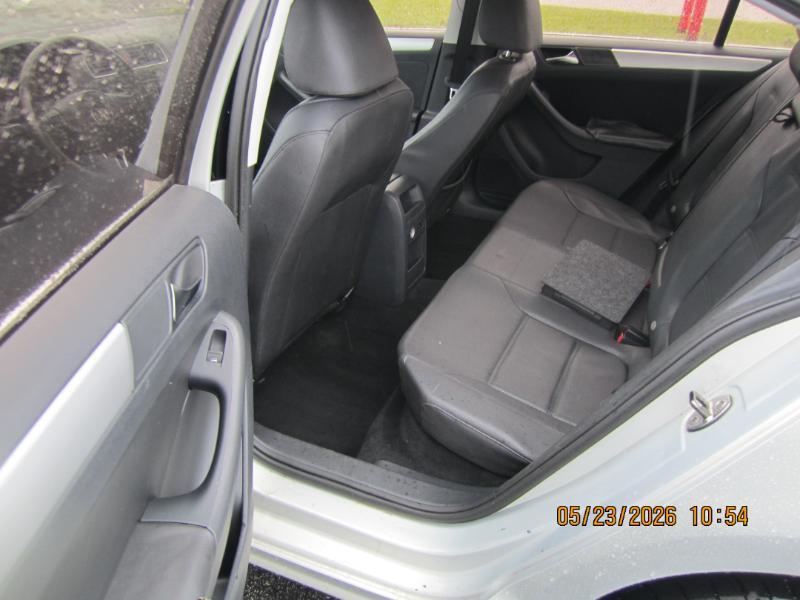 Volkswagen Jetta SEL 2011