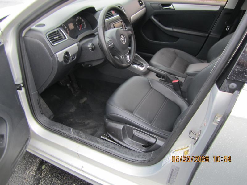 Volkswagen Jetta SEL 2011