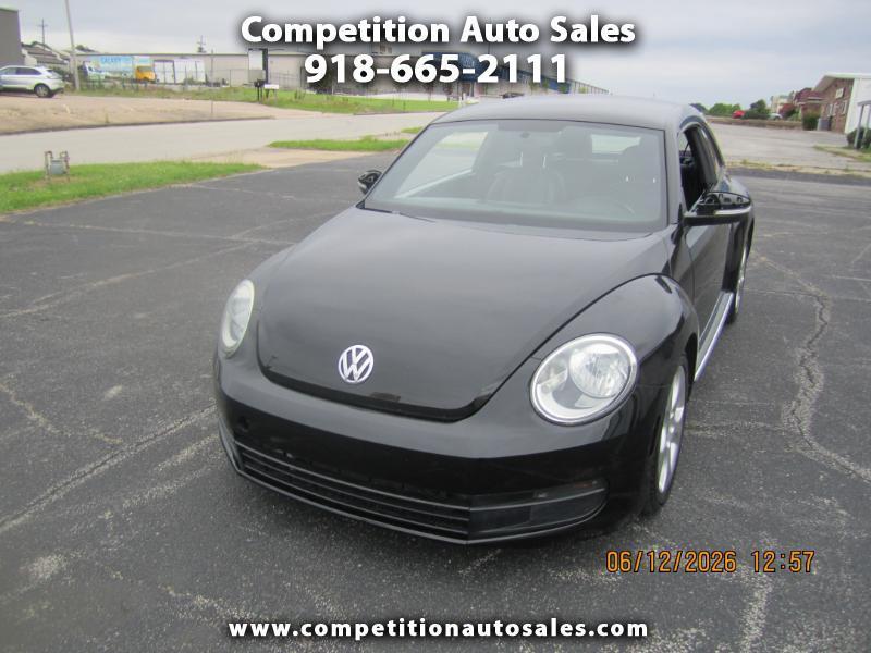 2013 Volkswagen Beetle 2.5L w/Sunroof Sound & Nav