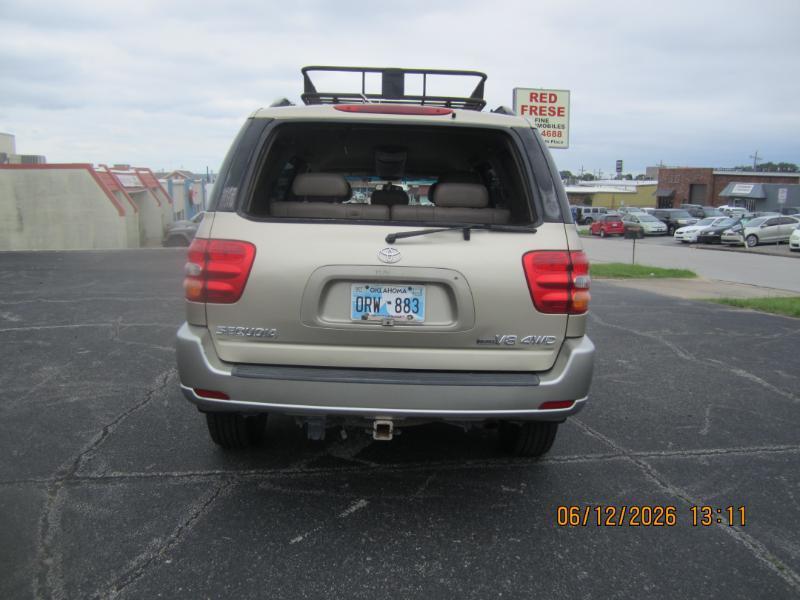 Toyota Sequoia SR5 4WD 2002