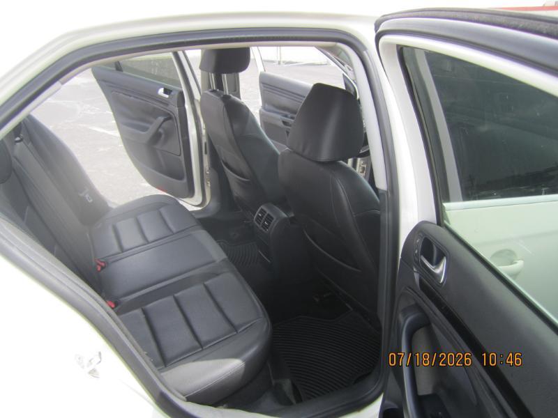 Volkswagen Jetta SEL 2010