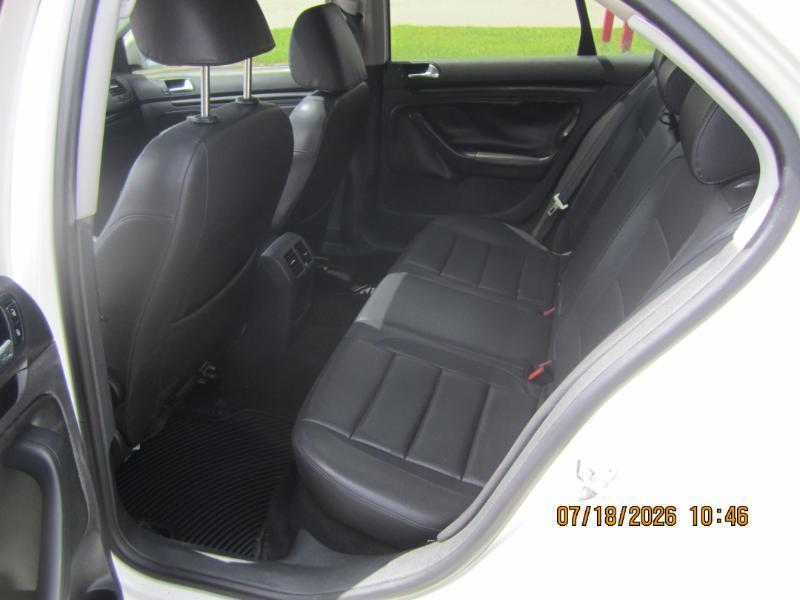 Volkswagen Jetta SEL 2010