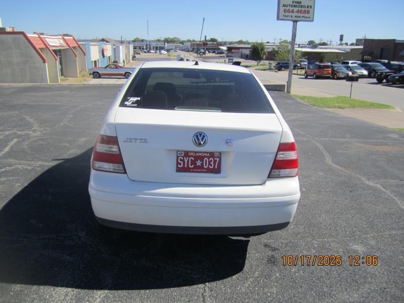 Volkswagen Jetta GL 2.0L 2004