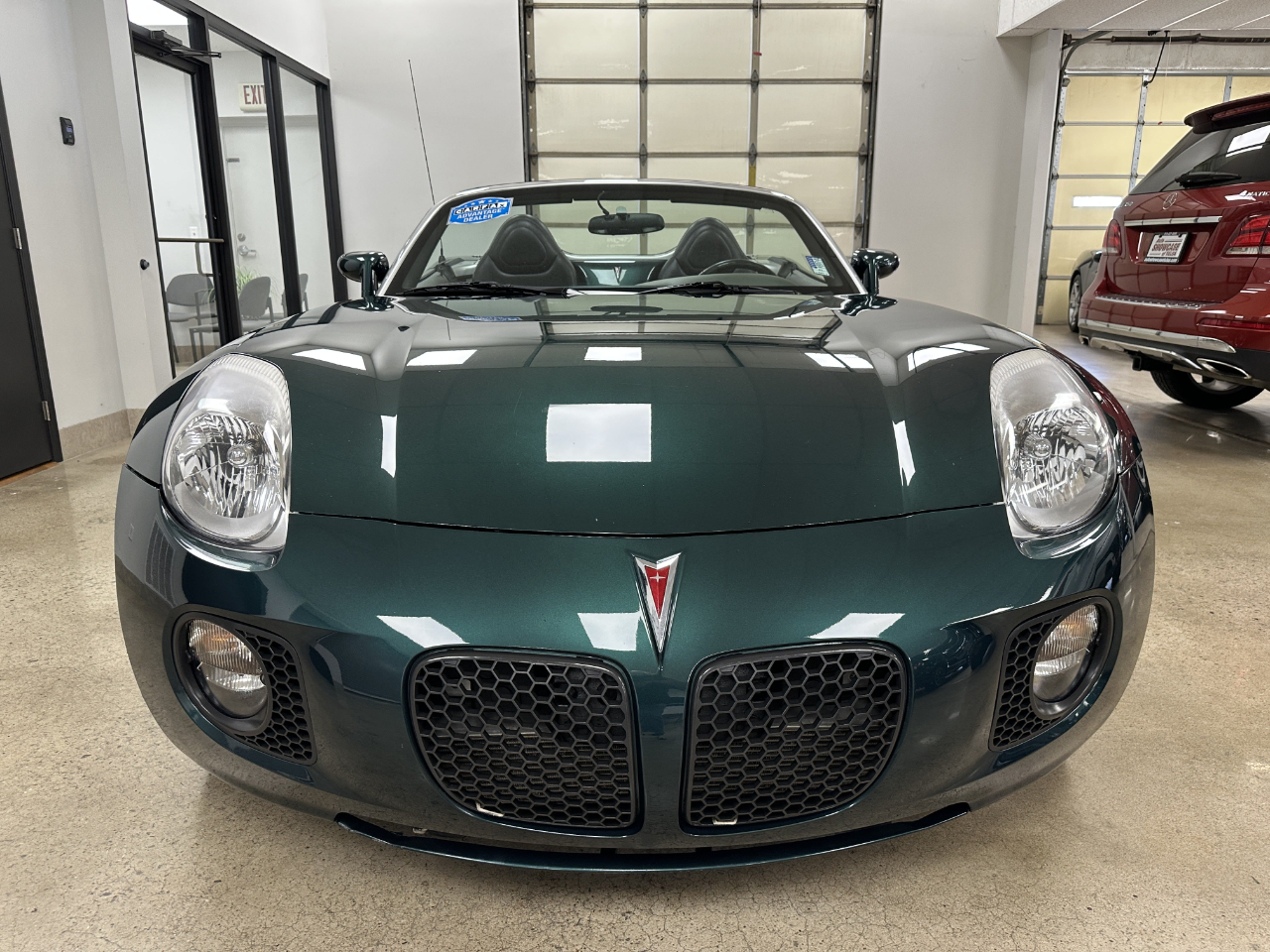 2007 Pontiac Solstice Convertible photo 5