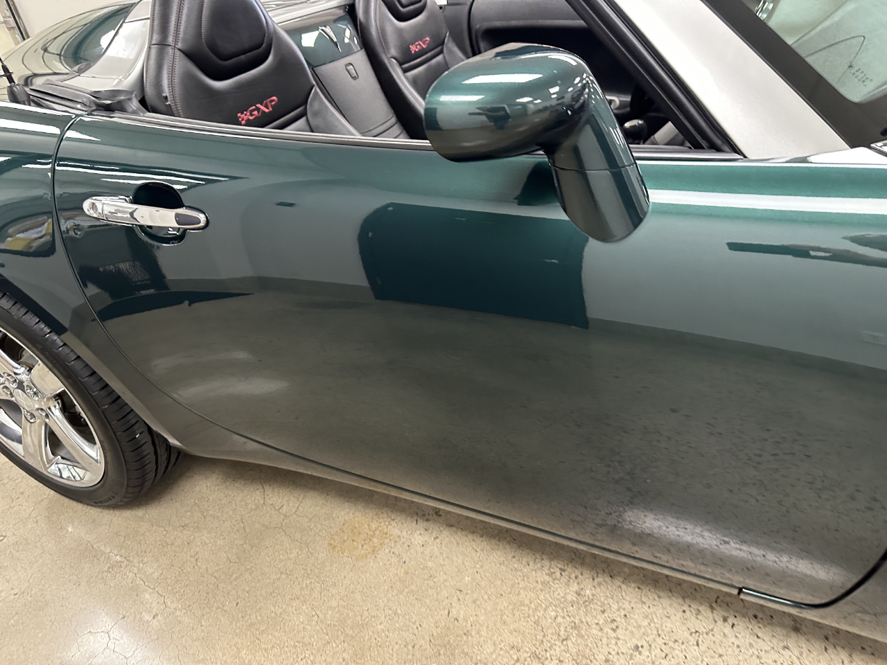 2007 Pontiac Solstice Convertible photo 17