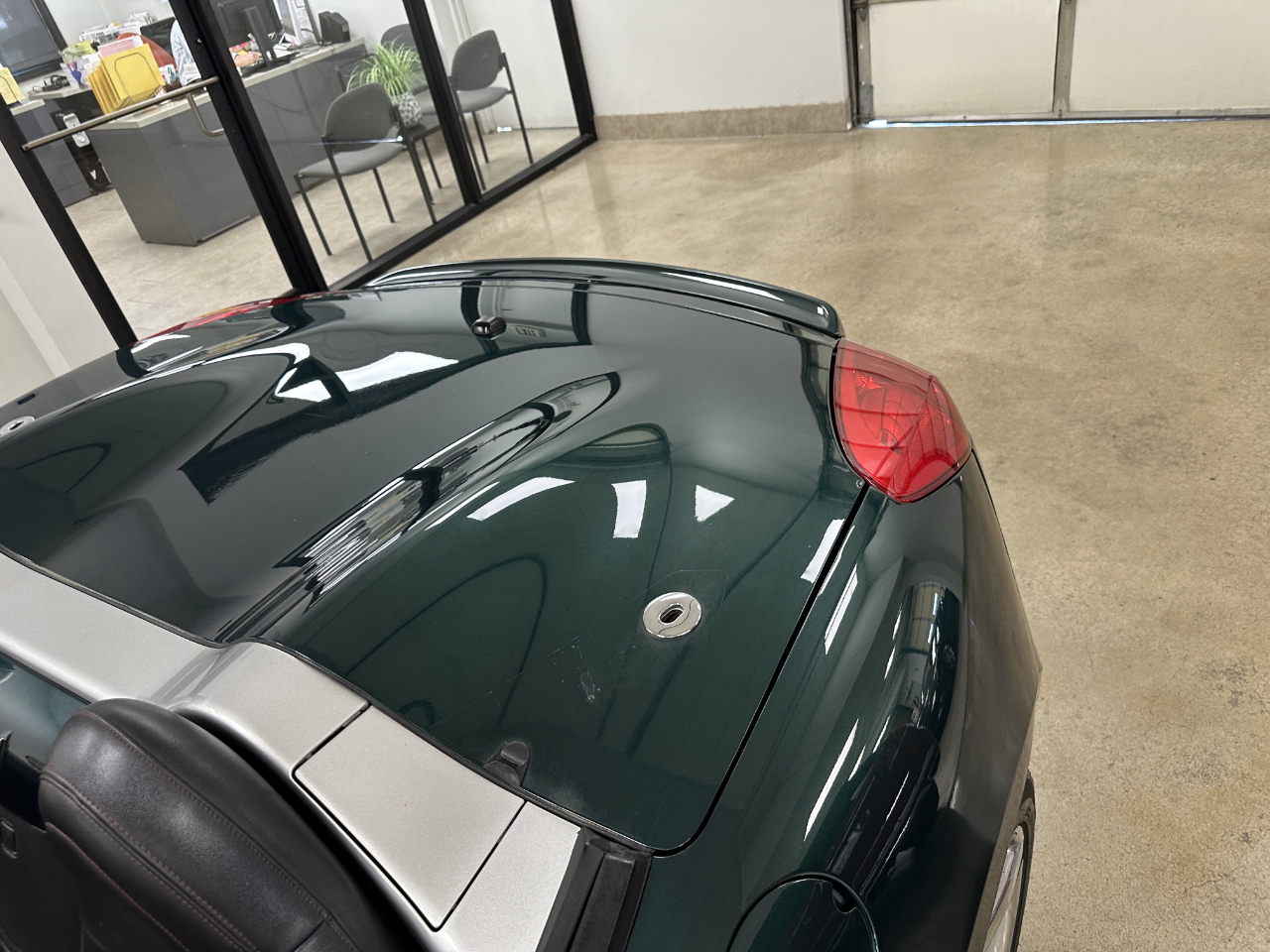 2007 Pontiac Solstice Convertible photo 24