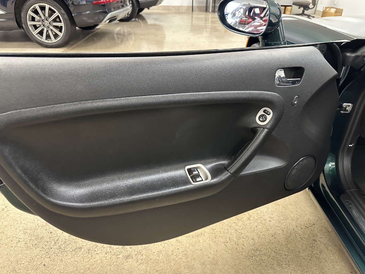 2007 Pontiac Solstice Convertible photo 37