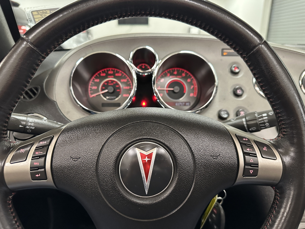 2007 Pontiac Solstice Convertible photo 47