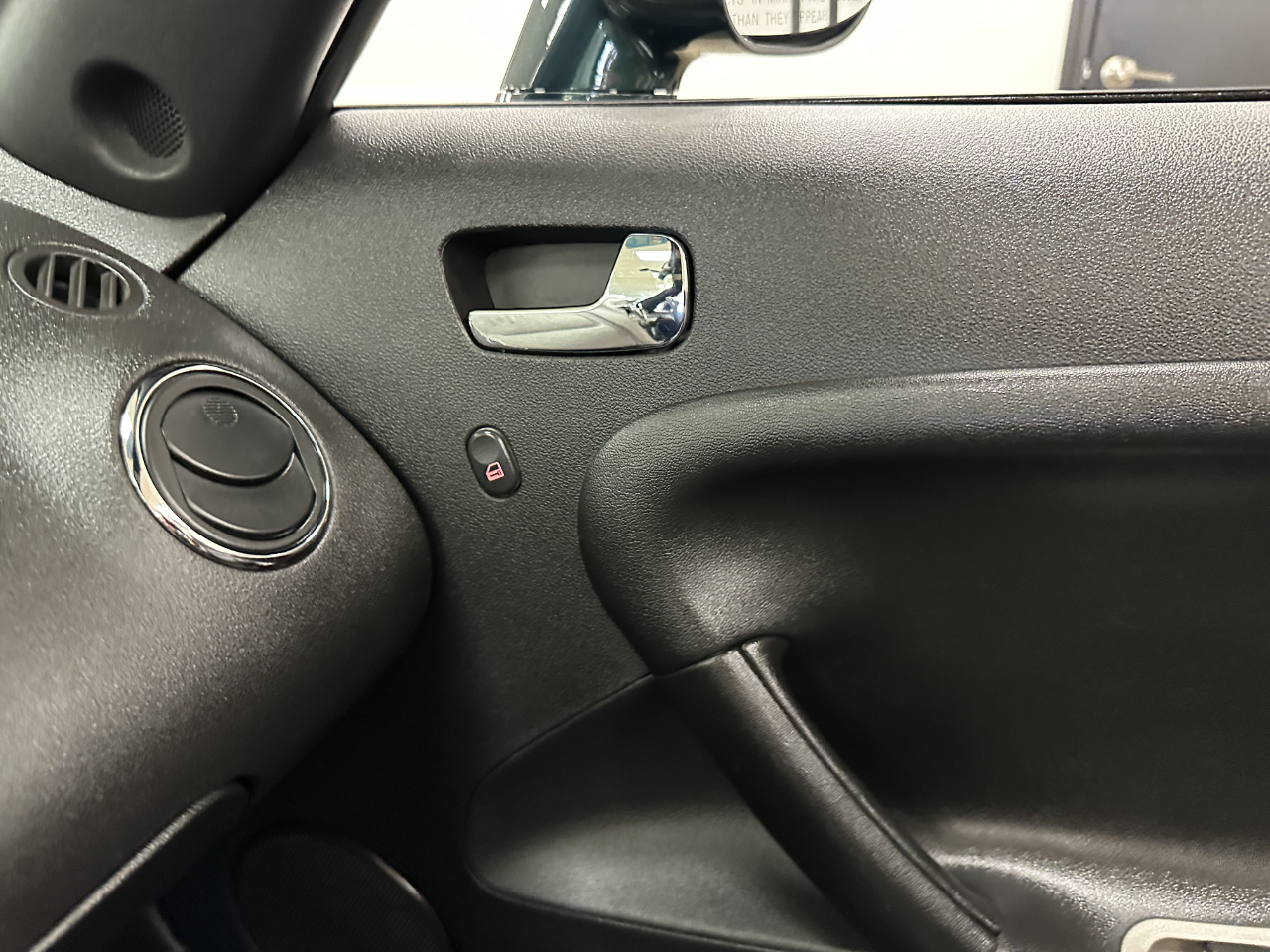 2007 Pontiac Solstice Convertible photo 55