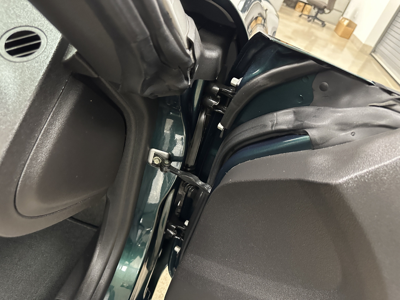 2007 Pontiac Solstice Convertible photo 58