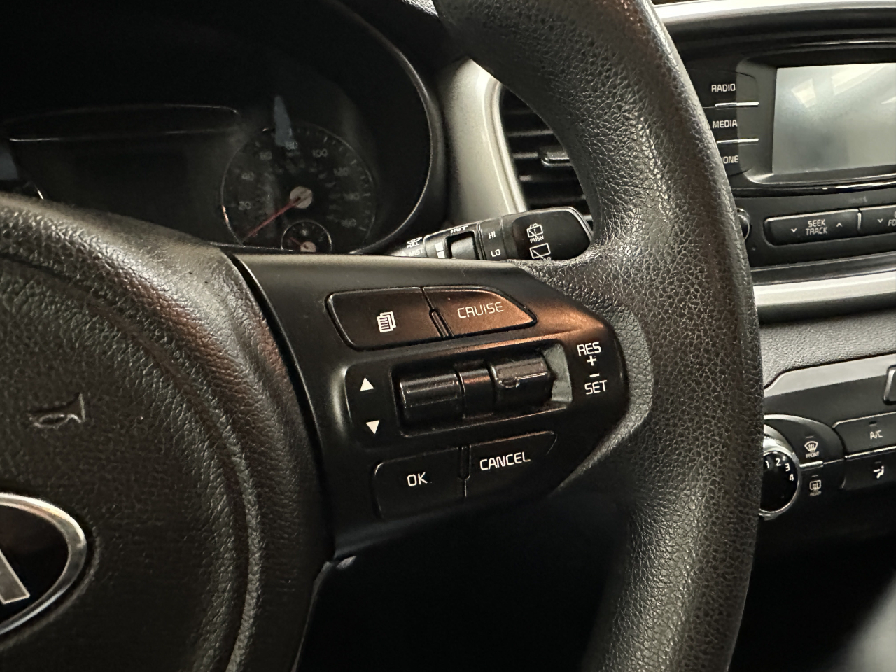 Kia Sorento AWD 4dr 3.3L LX 2016