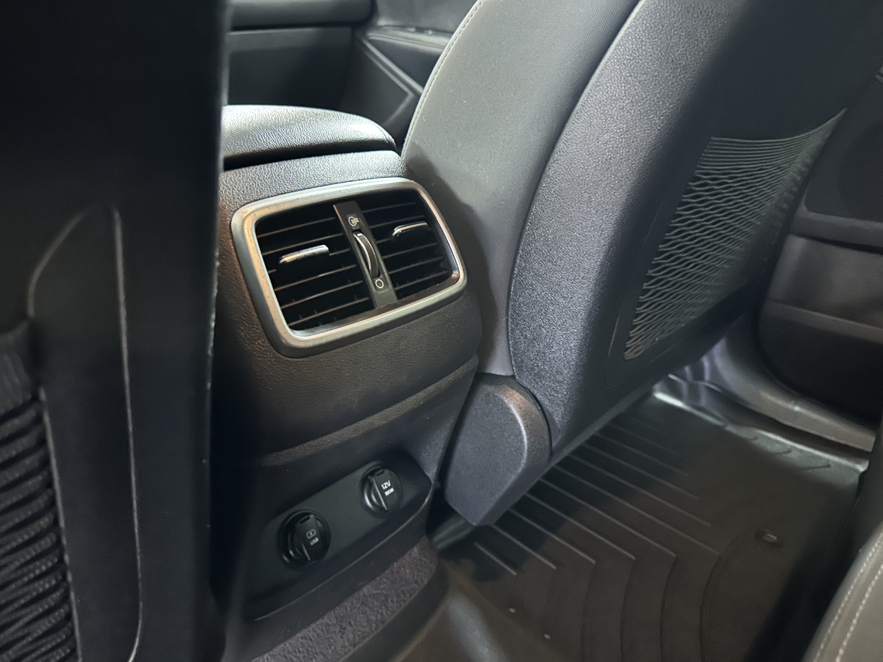 Kia Sorento AWD 4dr 3.3L LX 2016