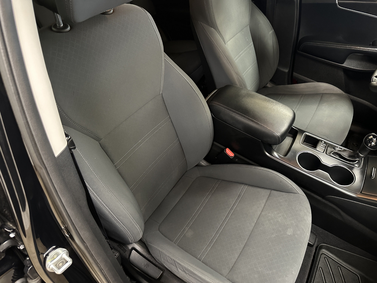 Kia Sorento AWD 4dr 3.3L LX 2016