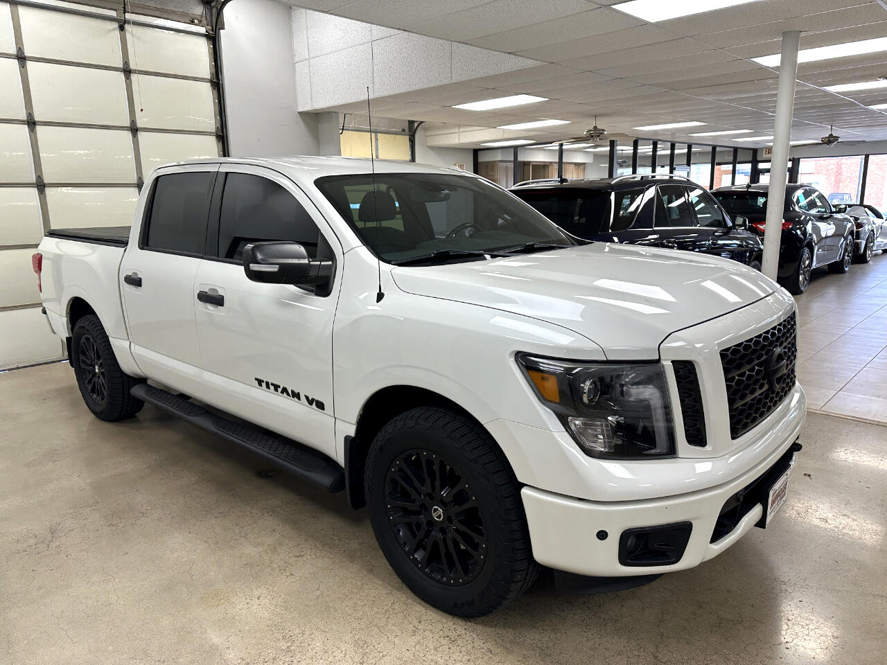 Nissan Titan 4x4 Crew Cab SV 2018