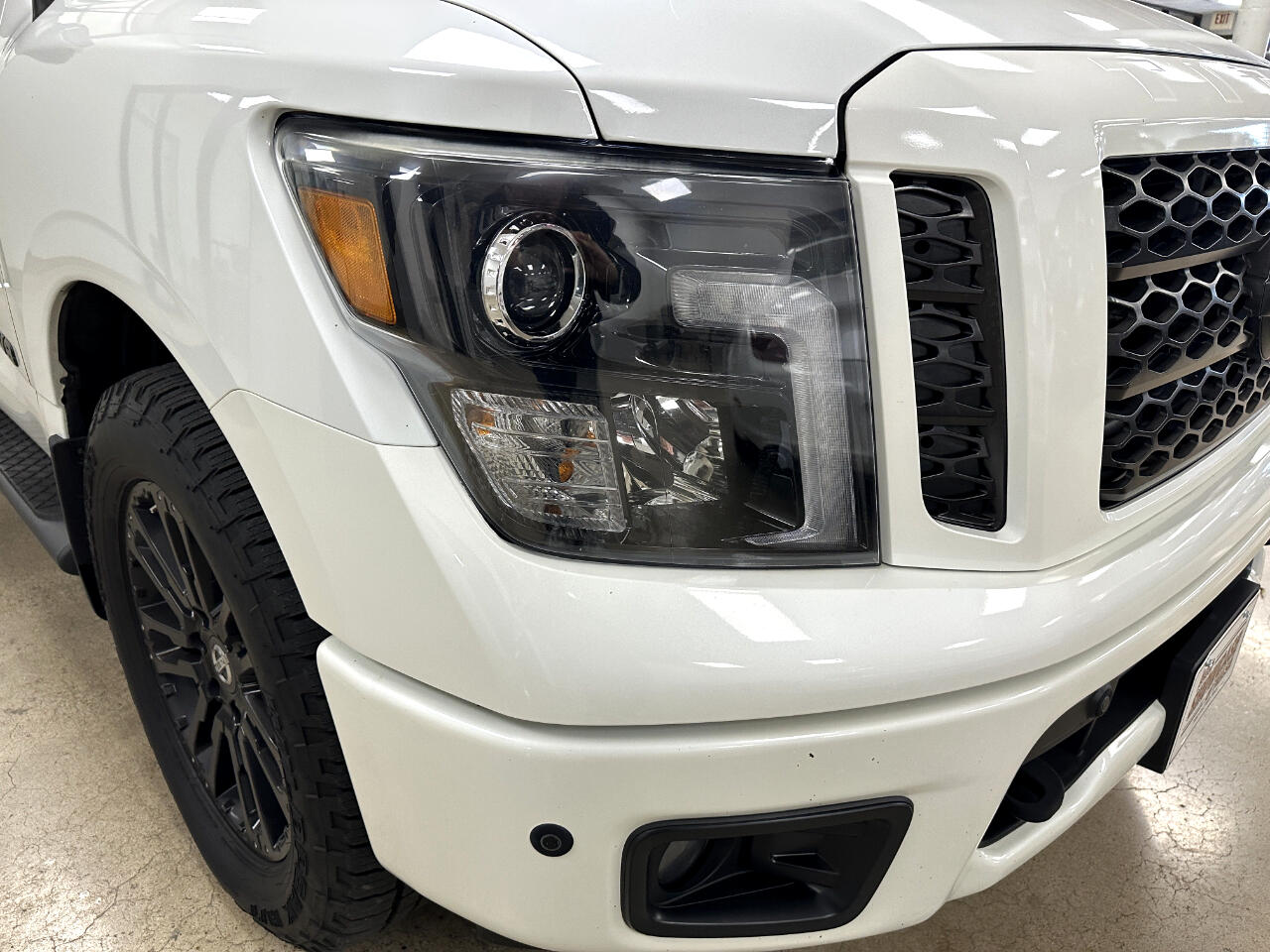 Nissan Titan 4x4 Crew Cab SV 2018