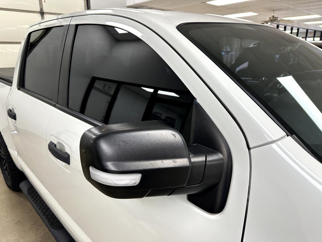 Nissan Titan 4x4 Crew Cab SV 2018