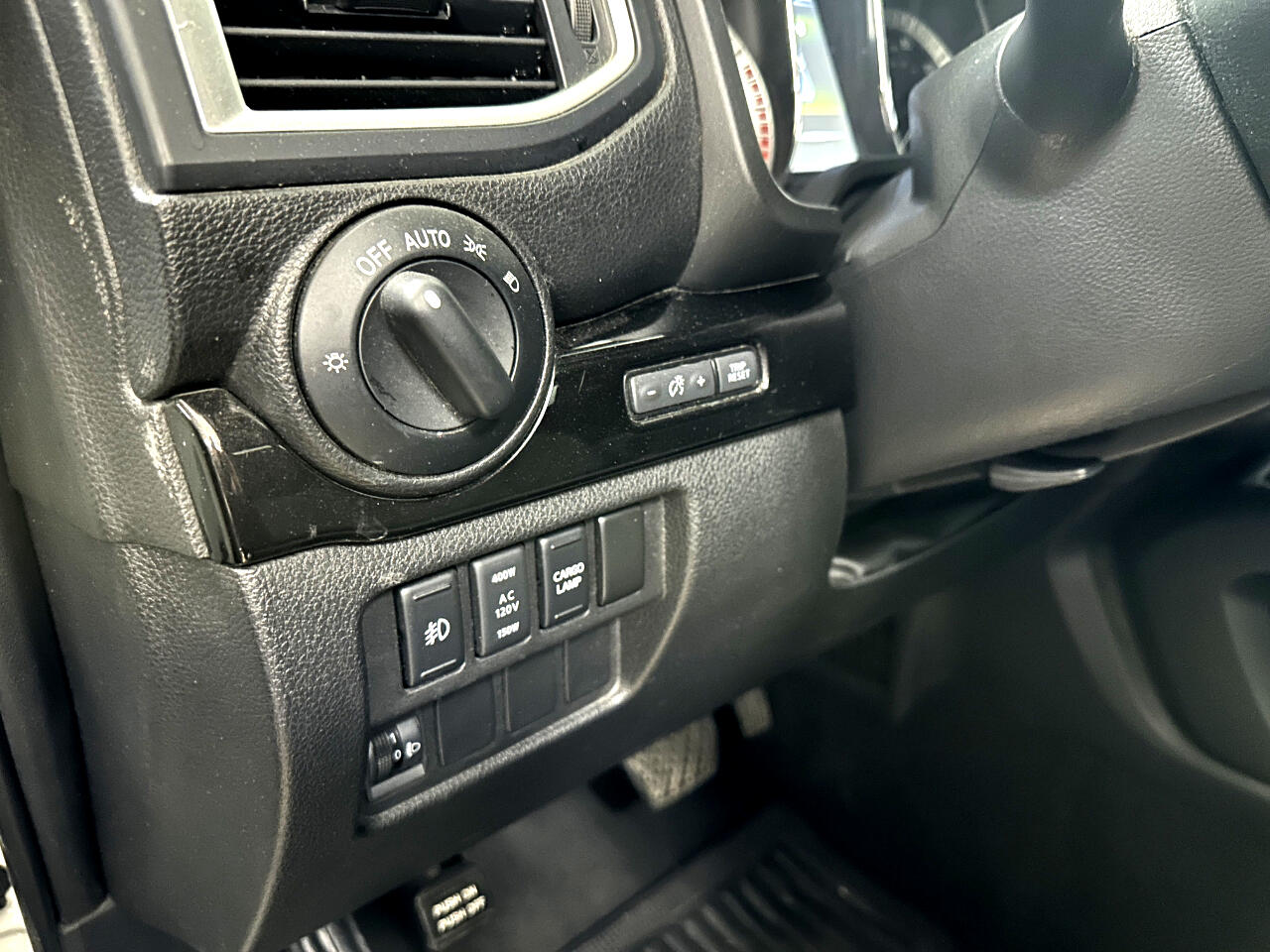 Nissan Titan 4x4 Crew Cab SV 2018